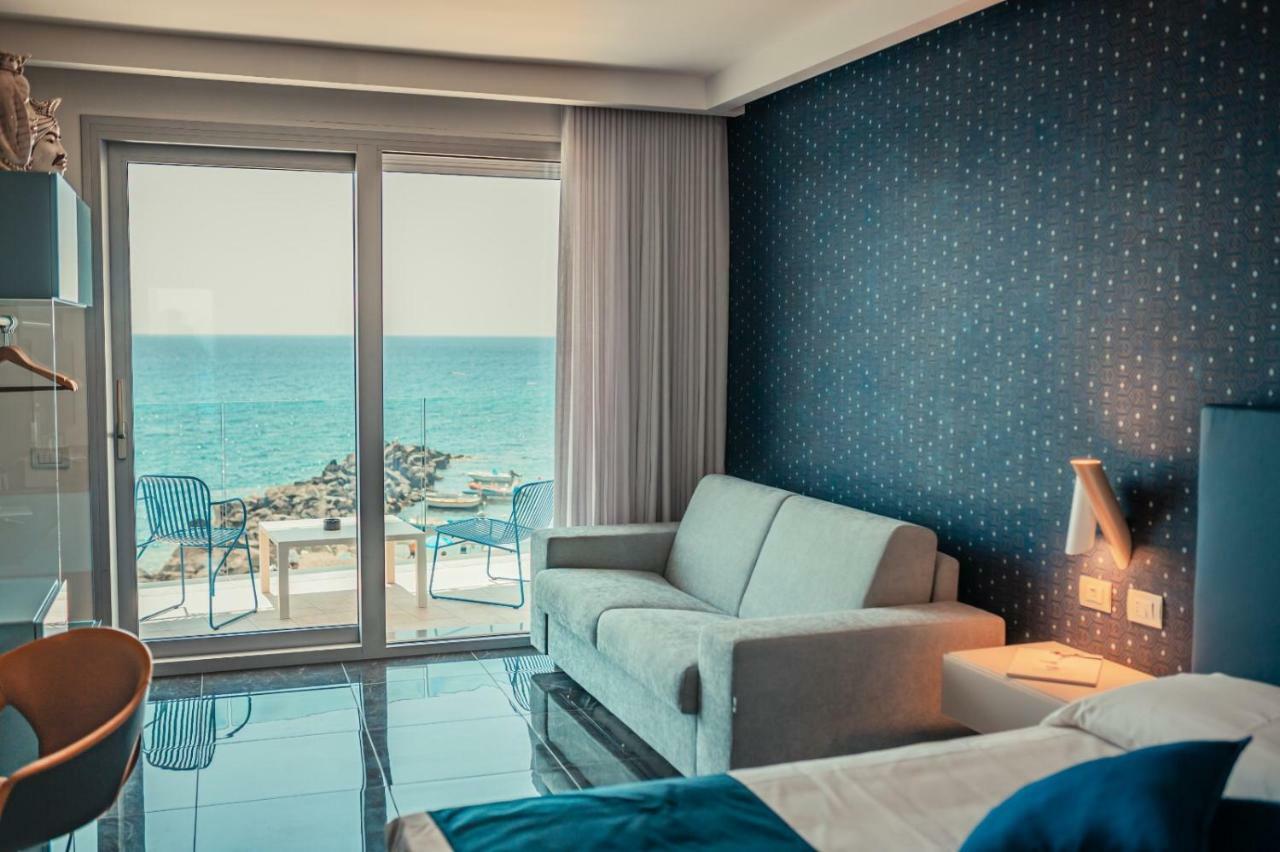 Nautilus Hotel