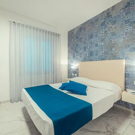 Nautilus Hotel Giardini Naxos Esterno foto
