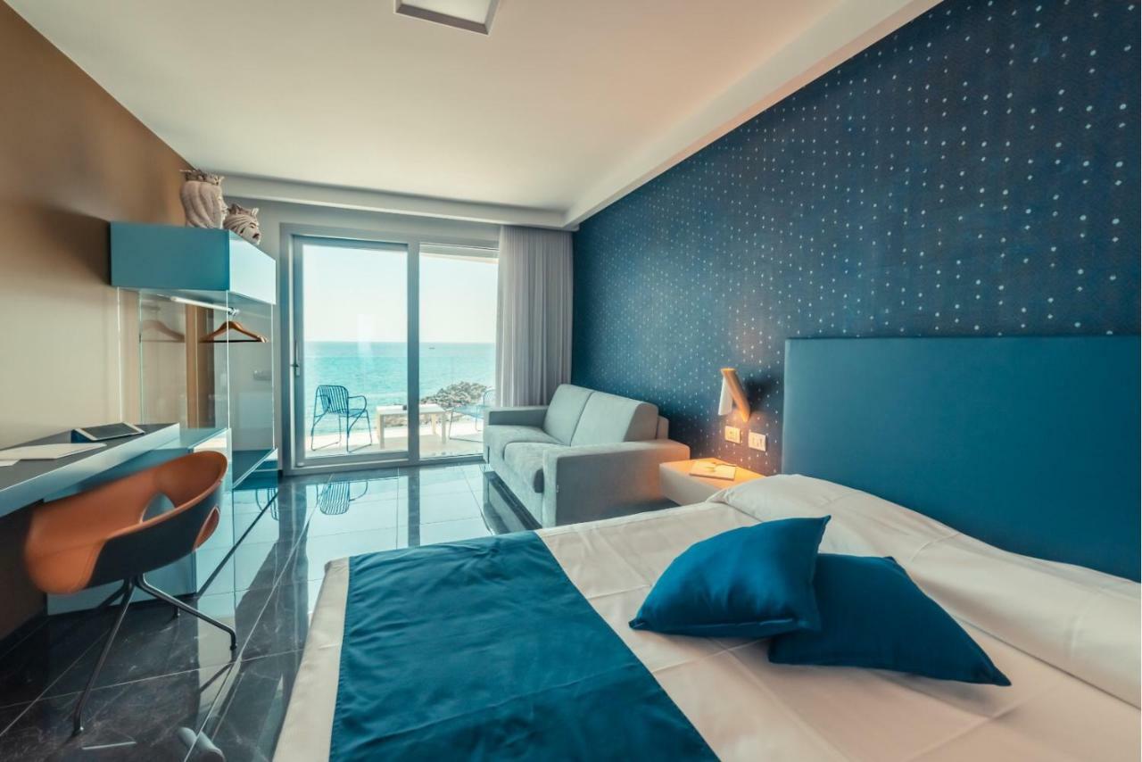 Nautilus Hotel 4*